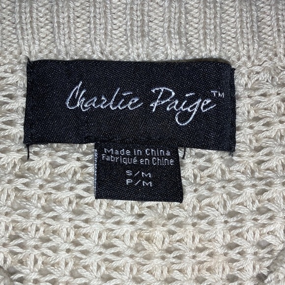 CHARLIE PAIGE - Cold Shoulder High-low Sweater (Size Small / Medium) - Picture 8 of 10